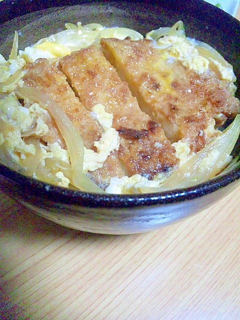 めんつゆにちょい足し しっかり味の一人分かつ丼 レシピ 作り方 By りわ Polka Dots 楽天レシピ