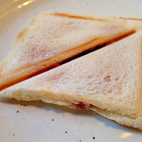 苺ジャムとチーズのホットサンド レシピ 作り方 By ぷ みぃまま 楽天レシピ 苺ジャムとチーズのホットサンド レシピ 作り方 By ぷ みぃまま 楽天レシピ