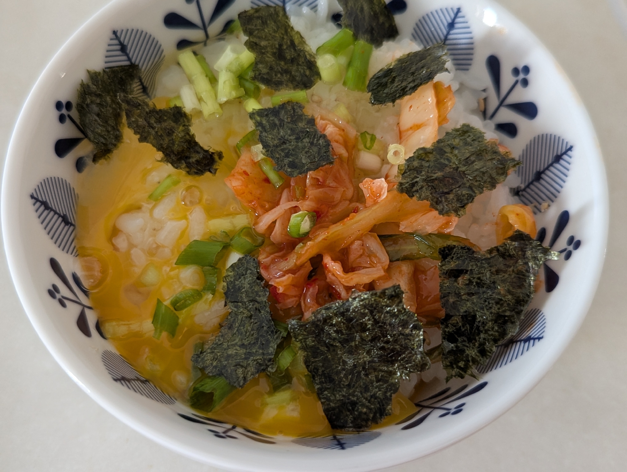 海苔とキムチ卵かけごはん