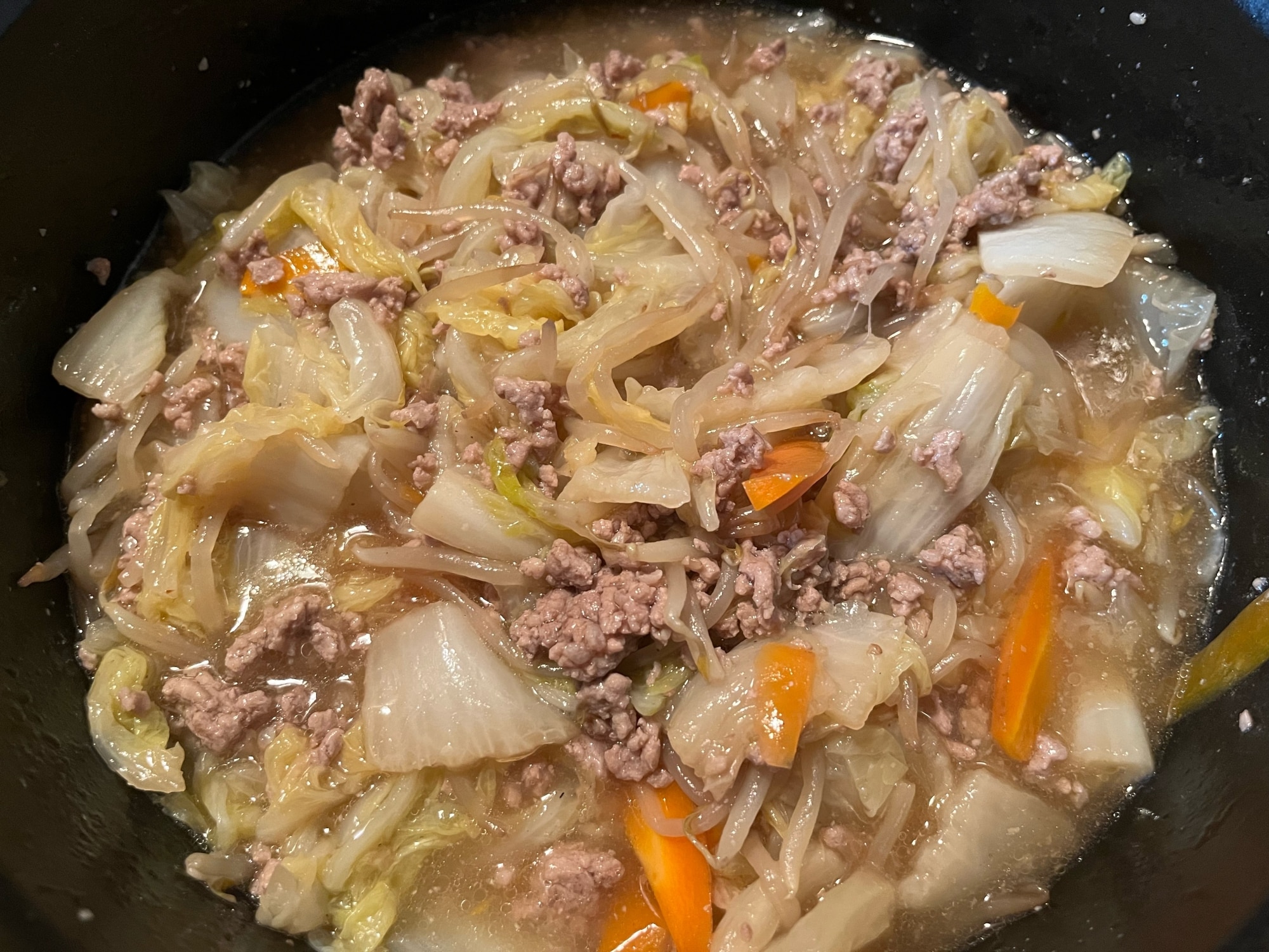ストウブ鍋で♩¨̮白菜ともやしのそぼろあんかけ レシピ・作り方 by 