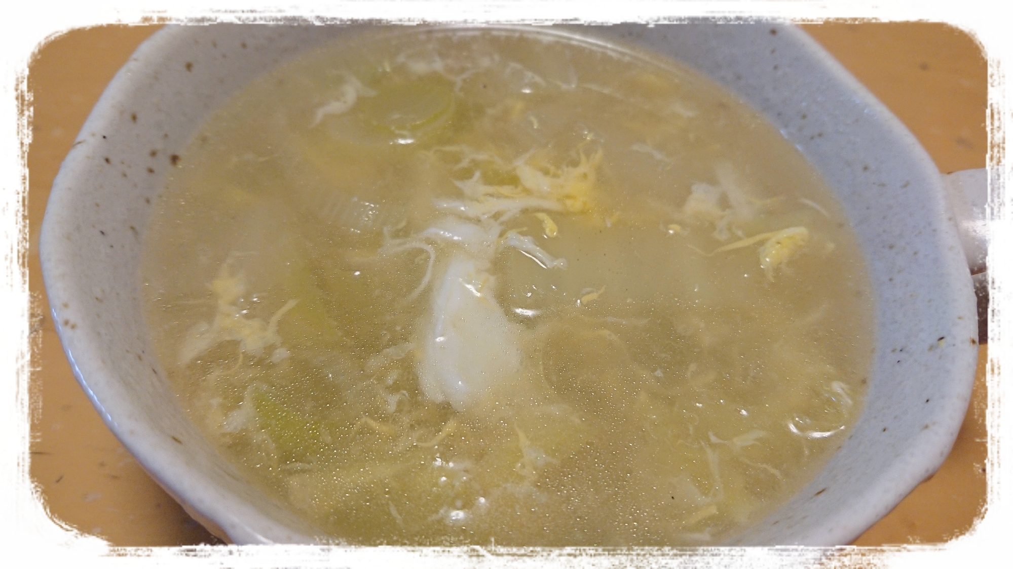 白菜と卵の中華風スープ