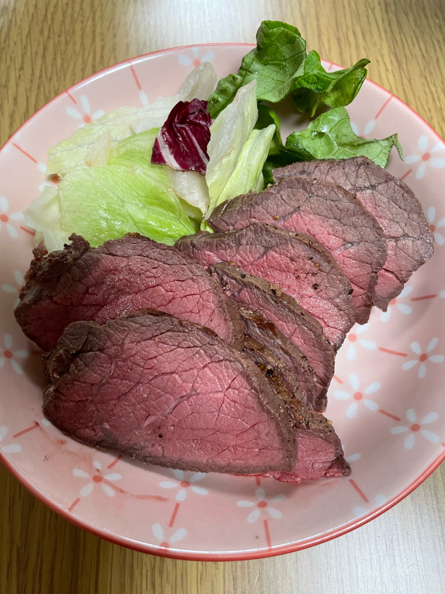 失敗しない！炊飯器で作るローストビーフ✨
