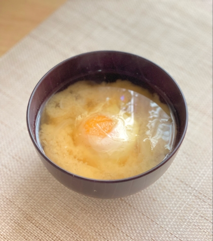 おはようございます♡
玉ねぎの甘味いっぱい！大好きなお味噌汁です♪半熟卵と玉ねぎの甘味…とっても美味しい〜(o^^o)･:*
ご馳走様でした、有難うございます♡