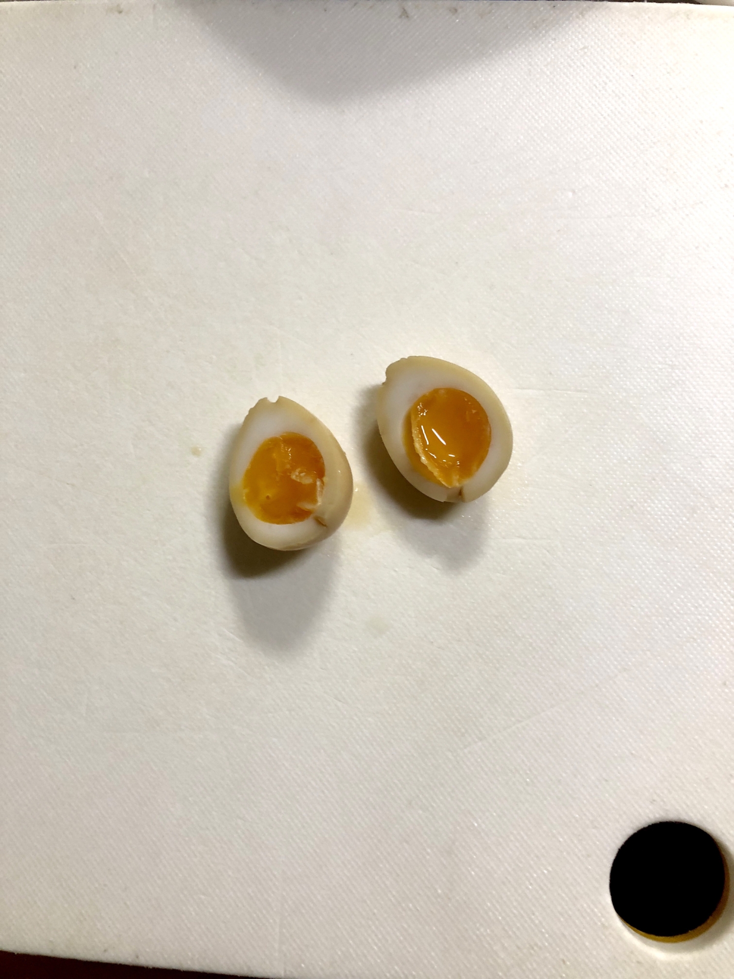 うずらの卵で味玉