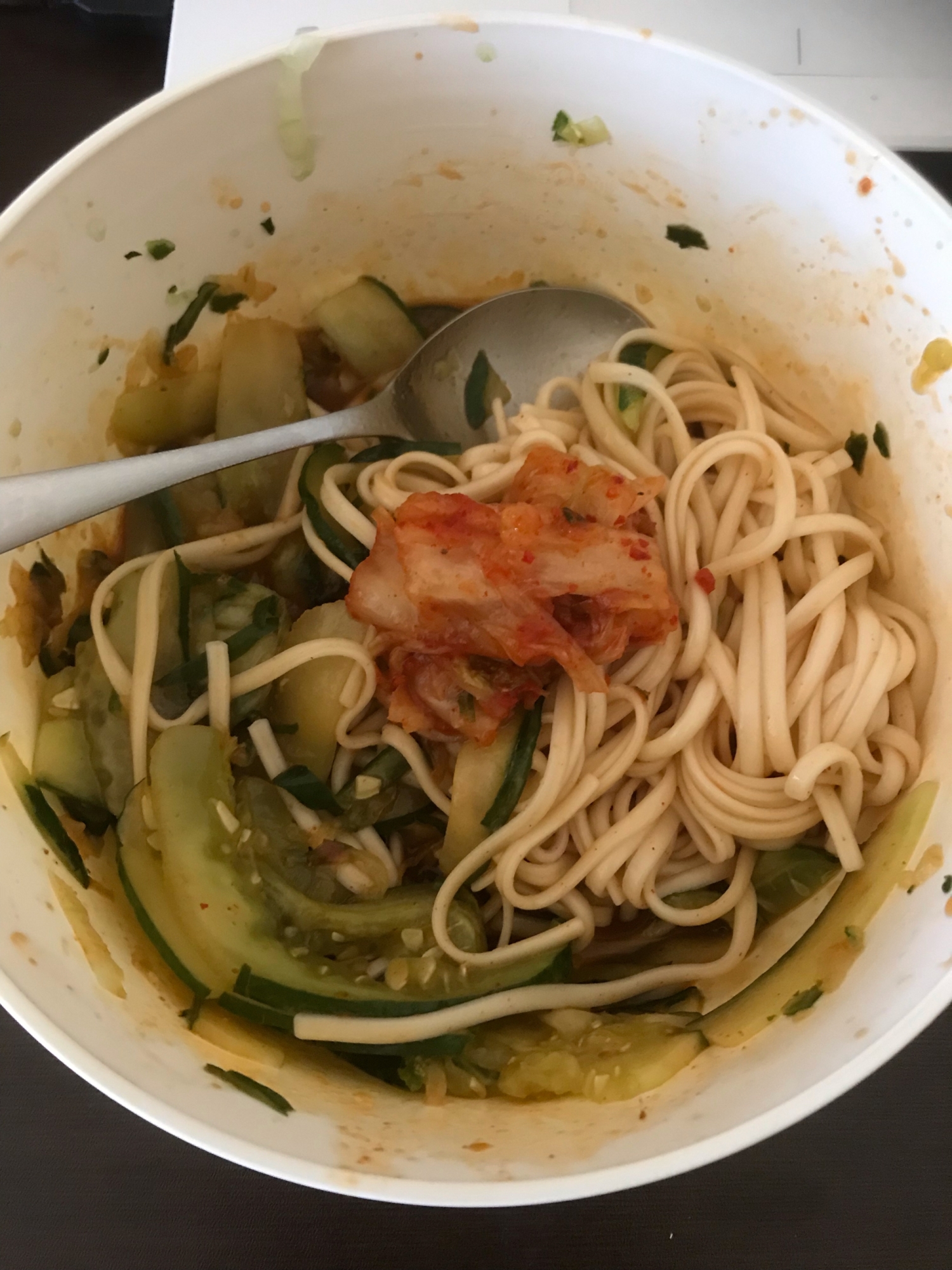 簡単！余ったキュウリとうどんでビビン麺