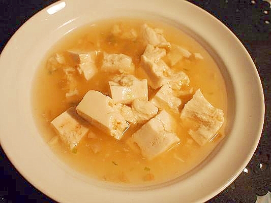 スープの素で☆ダイエッタァ～の豆腐スープ♪