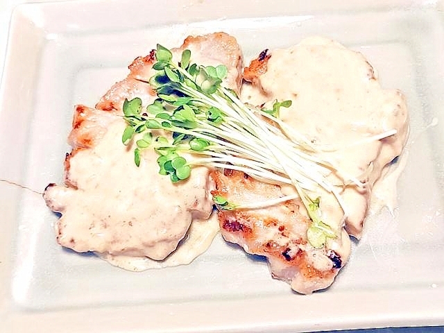 豚ロース肉で!クリーム仕立てのトンテキアレンジ♪