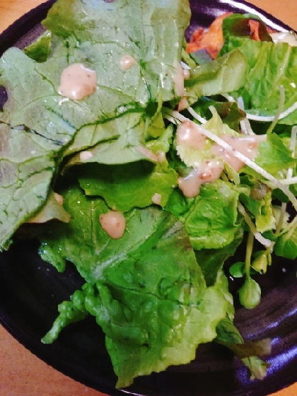 簡単に出来る！胡麻マヨドレッシング♪