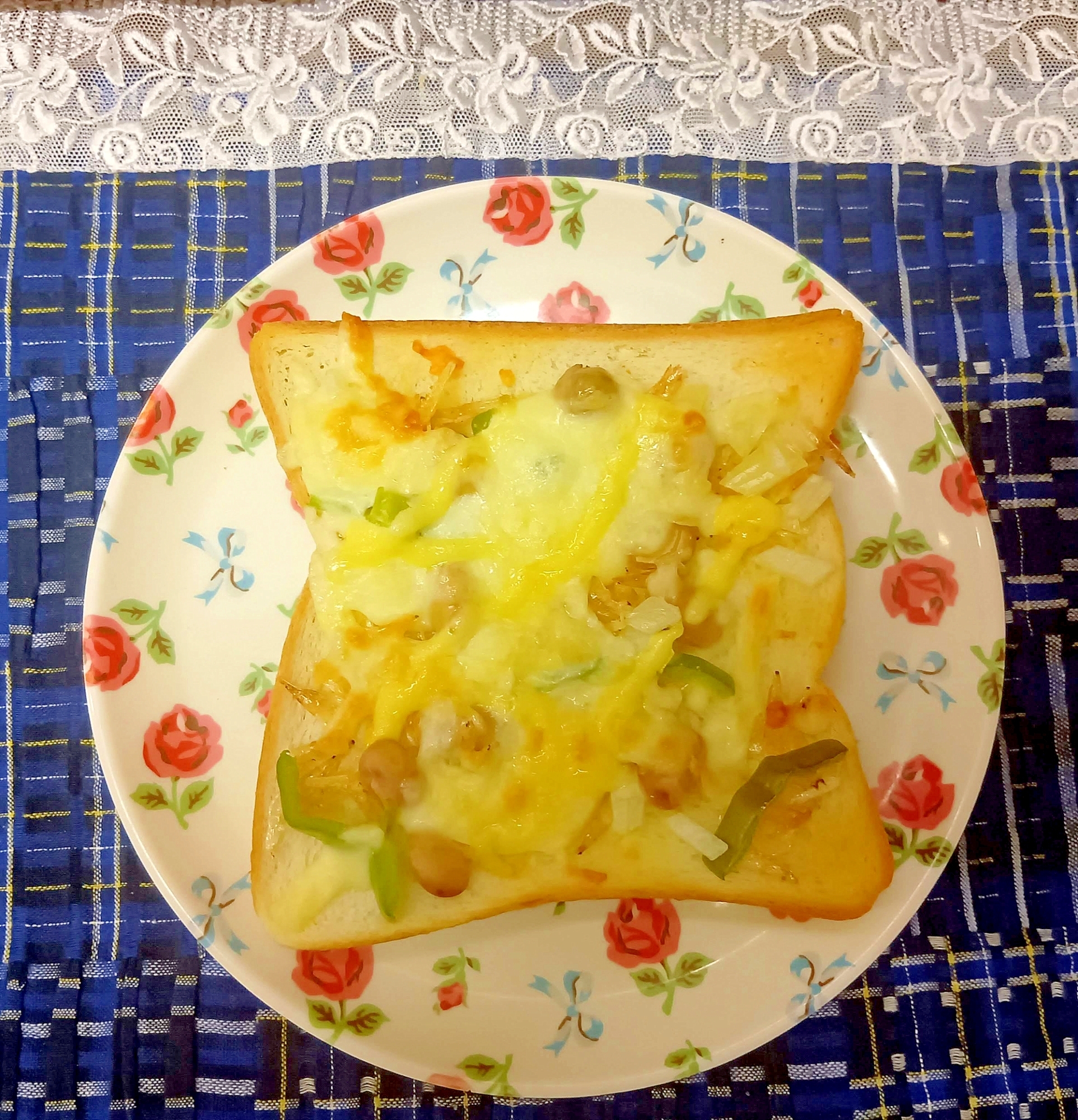 豆ピザトーストその4