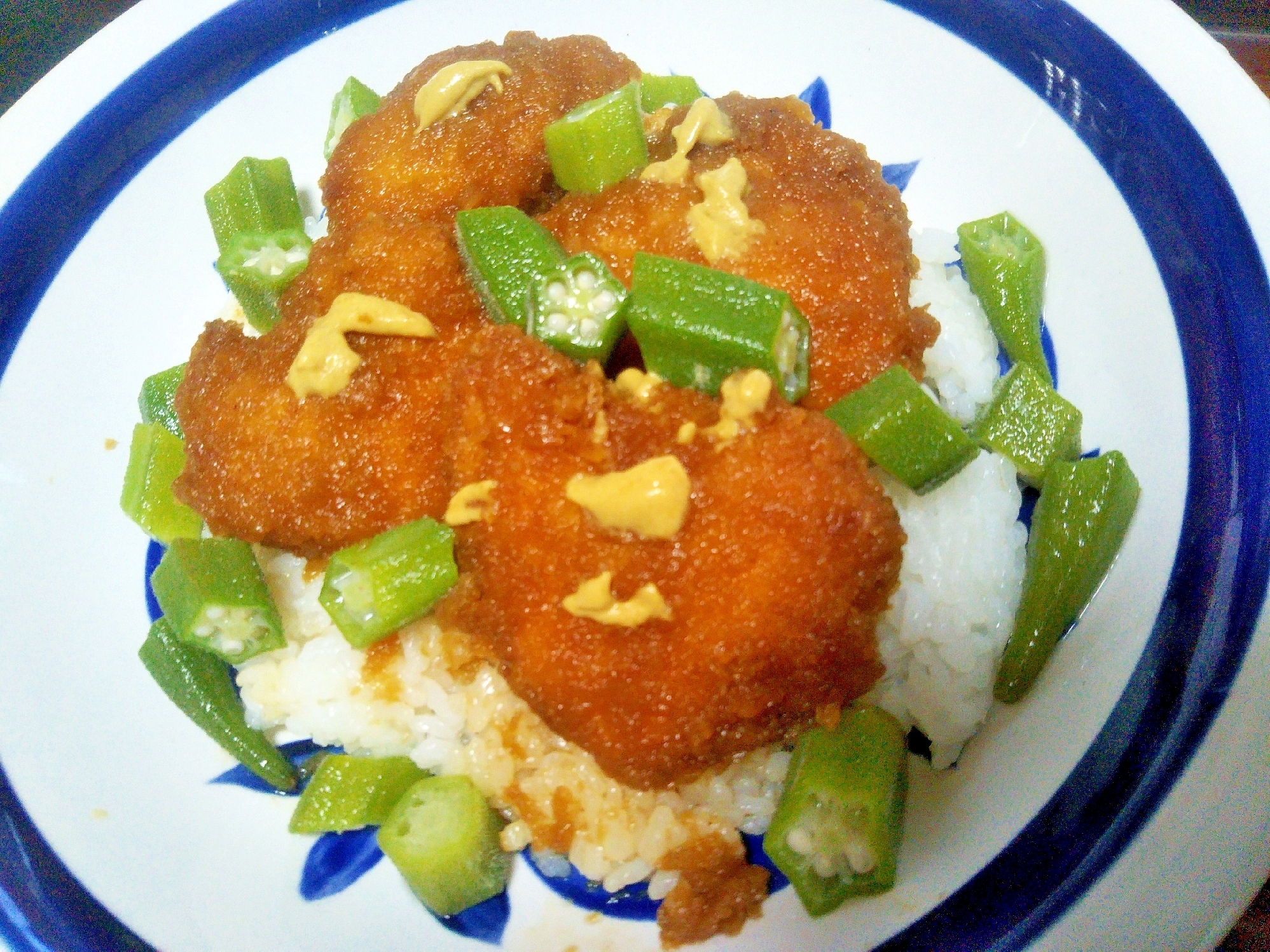 チキンカツおくら丼