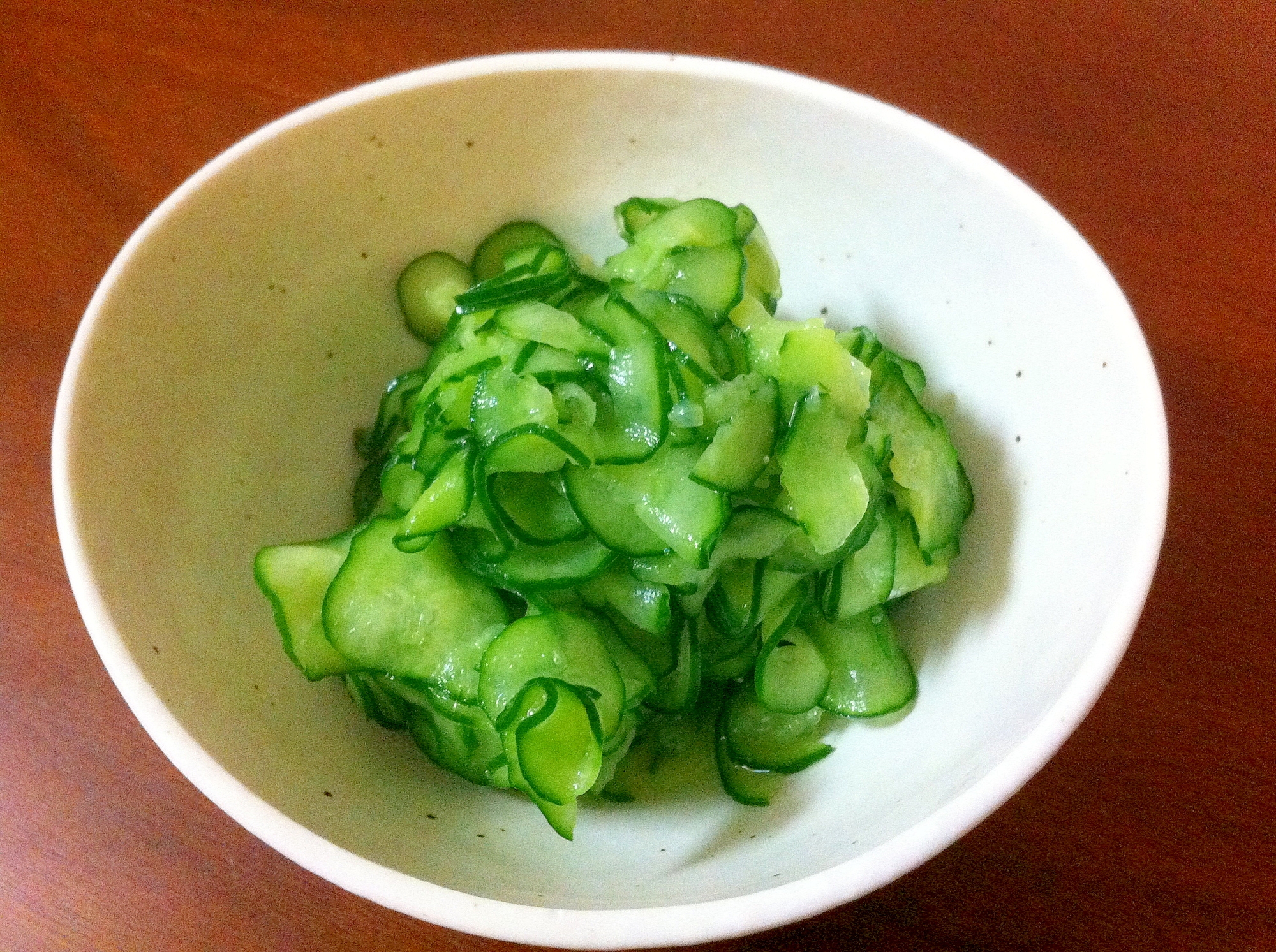 箸が止まらない☆きゅうりの酢の物