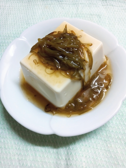 つるんとさっぱり♡めかぶ豆腐