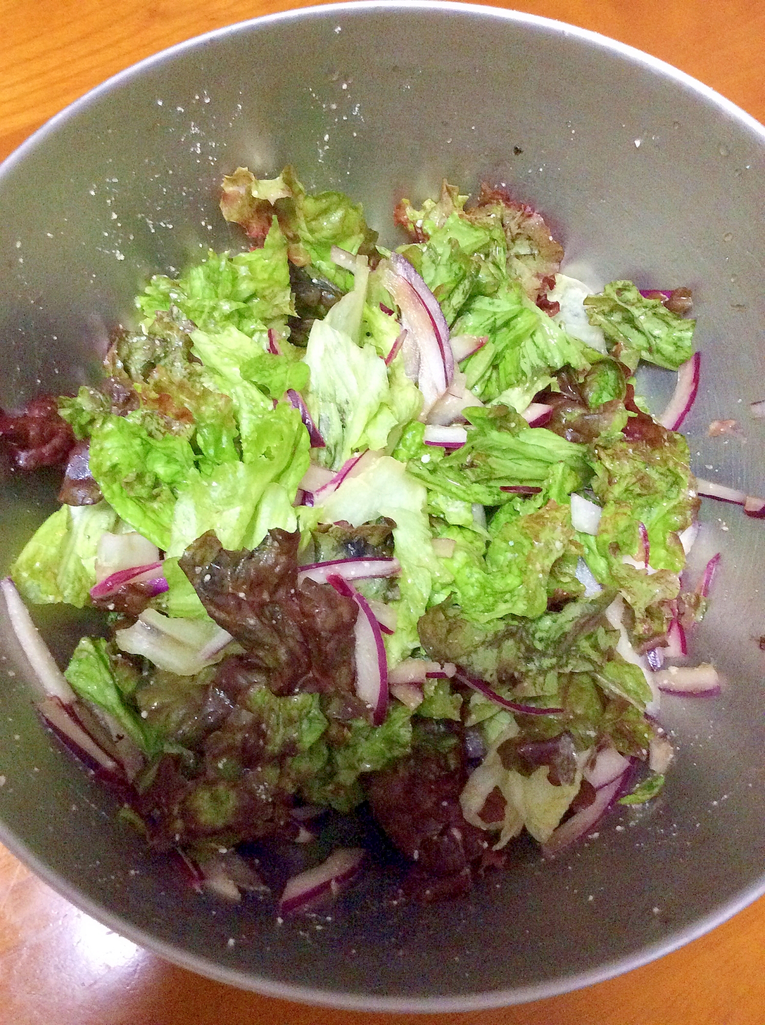 サニーレタスと紫玉ねぎのチーズサラダ レシピ 作り方 By Madone6 楽天レシピ