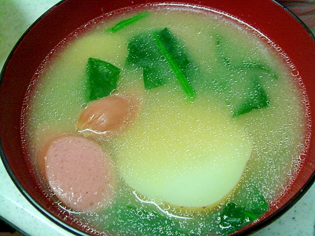 ウインナーとじゃがいもとほうれん草の味噌汁 レシピ 作り方 By Pchan2 楽天レシピ