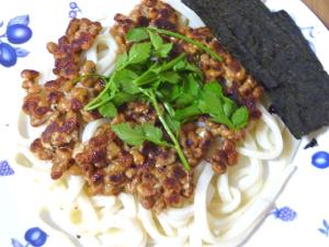 焼き納豆のぶっかけうどん