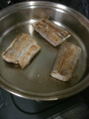 太刀魚のムニエル バター醤油味 レシピ 作り方 By Jaran0705 楽天レシピ 太刀魚のムニエル バター醤油味 レシピ 作り方 By Jaran0705 楽天レシピ