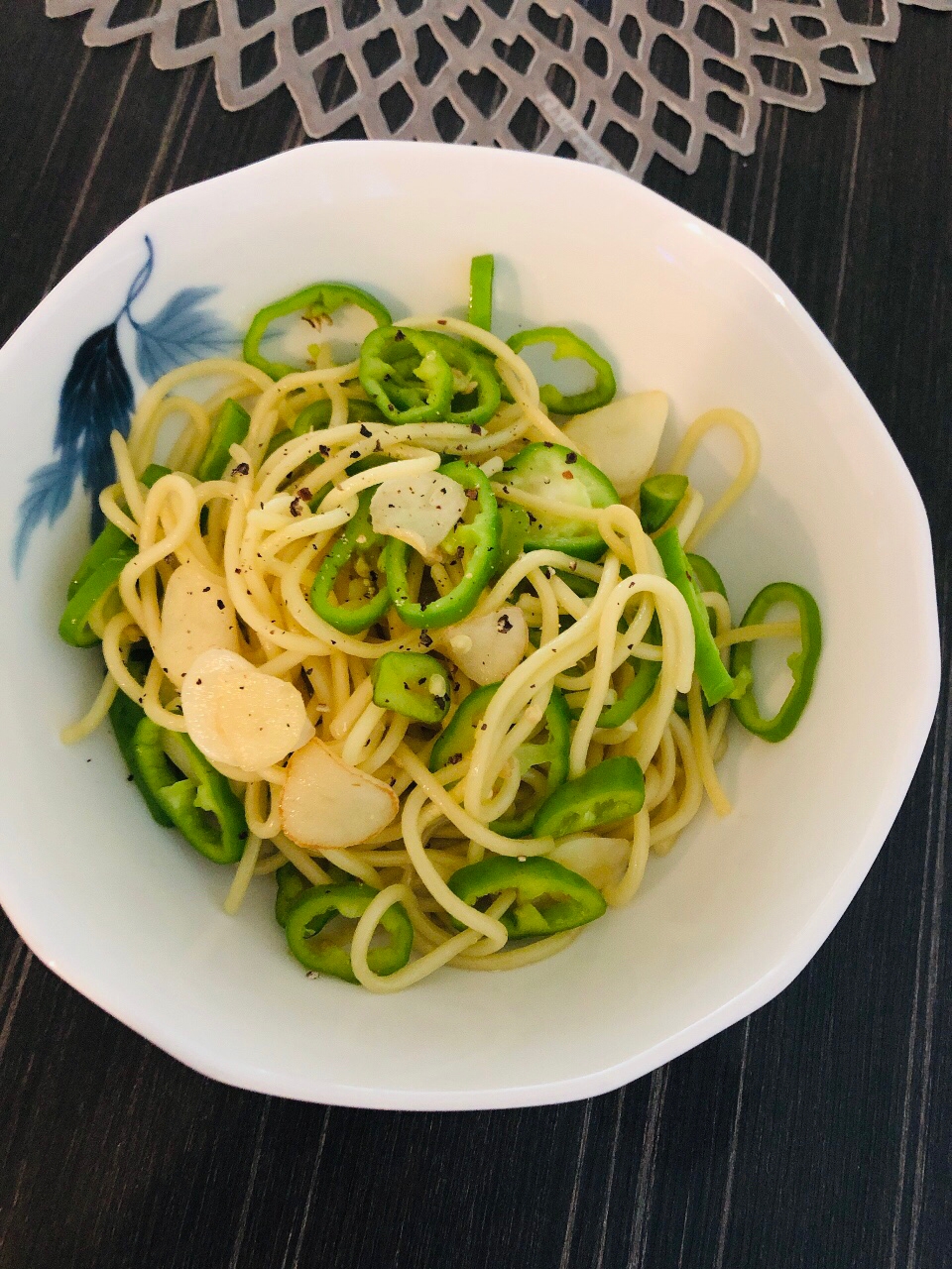 副菜焼きそば☆ジャンボししとうのペペロンチーノ風