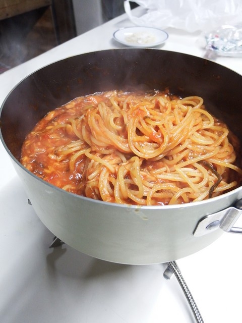 山飯 カゴメ基本のトマトソースでワンポットパスタ レシピ 作り方 By 若竹屋伝兵衛 楽天レシピ 山飯 カゴメ基本のトマトソースでワンポットパスタ レシピ 作り方 By 若竹屋伝兵衛 楽天レシピ