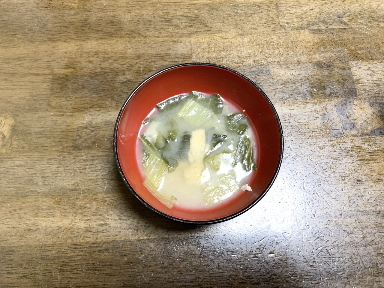 味噌汁レシピ　青梗菜と油揚げの味噌汁