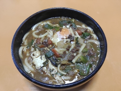 残ったカレーで麺つゆだしカレーうどん