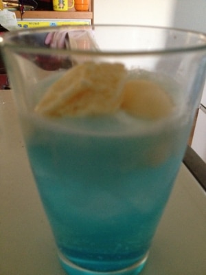 かき氷シロップDEクリームソーダ レシピ・作り方 by きちゃ