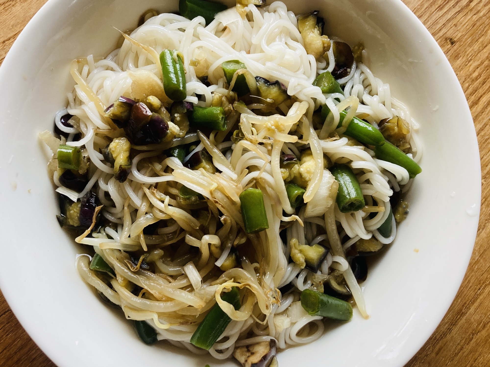 ナスともやしとインゲンのそうめん