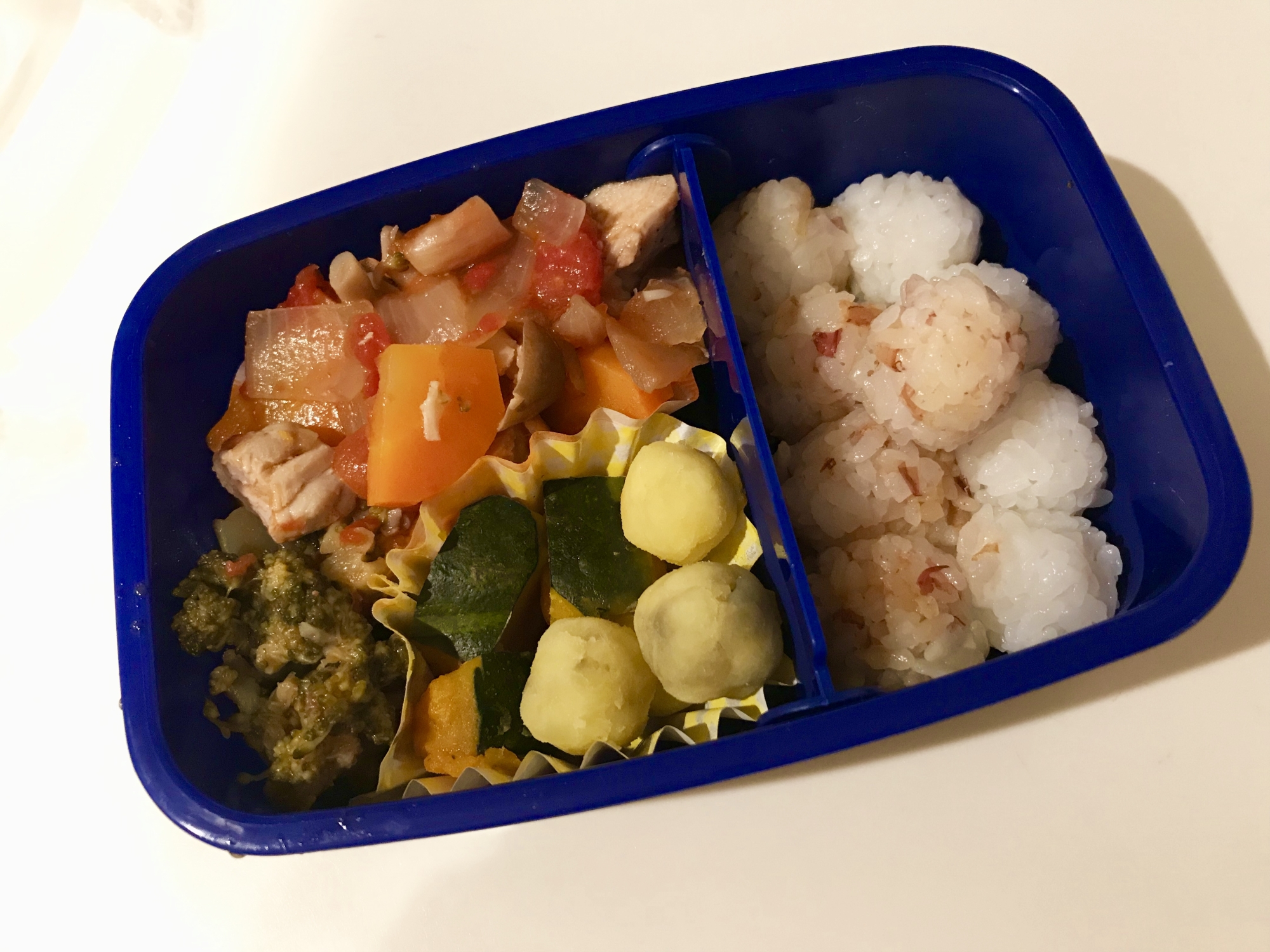 一歳のお弁当 鶏肉の野菜たっぷりトマト煮 レシピ 作り方 By つばきんちの まんま 楽天レシピ