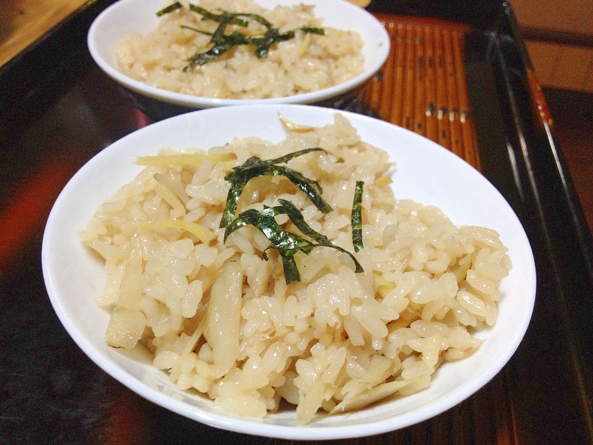 たっぷり生姜で、ごぼうの炊き込みご飯