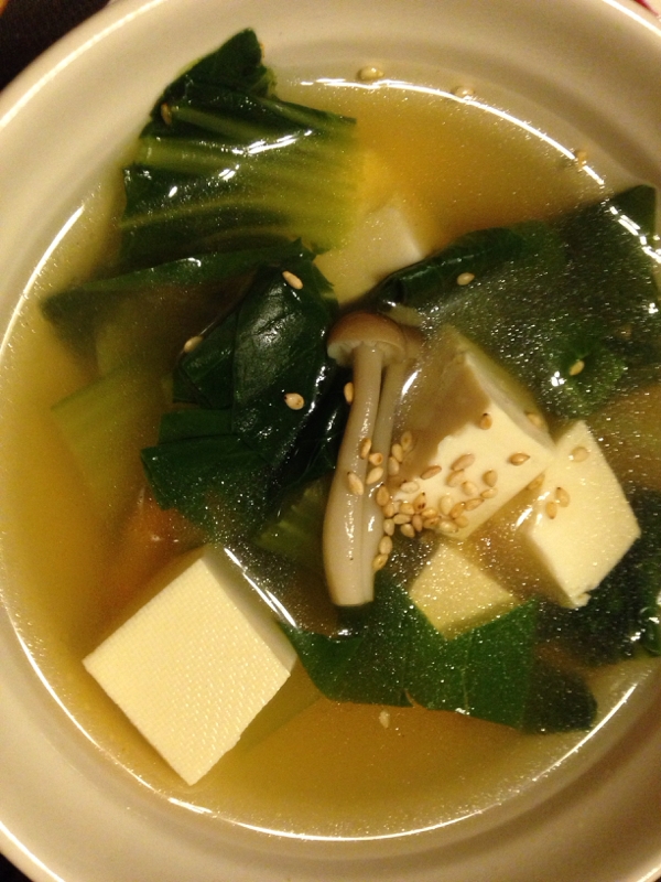 青梗菜と豆腐のさっぱり中華スープ。