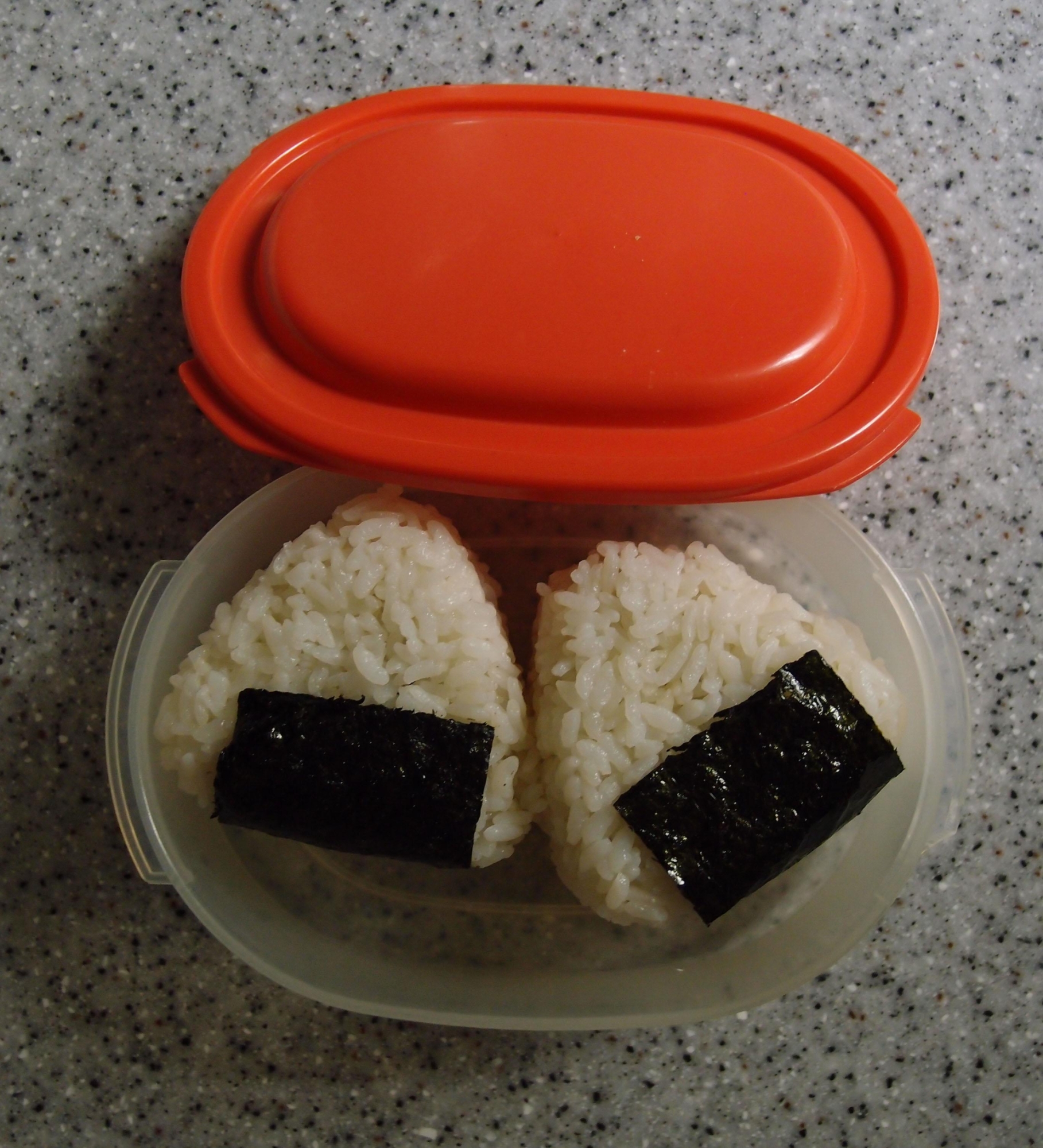 人参の皮のきんぴらのおにぎり弁当