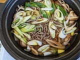 寒い日も温まる～鍋焼き蕎麦