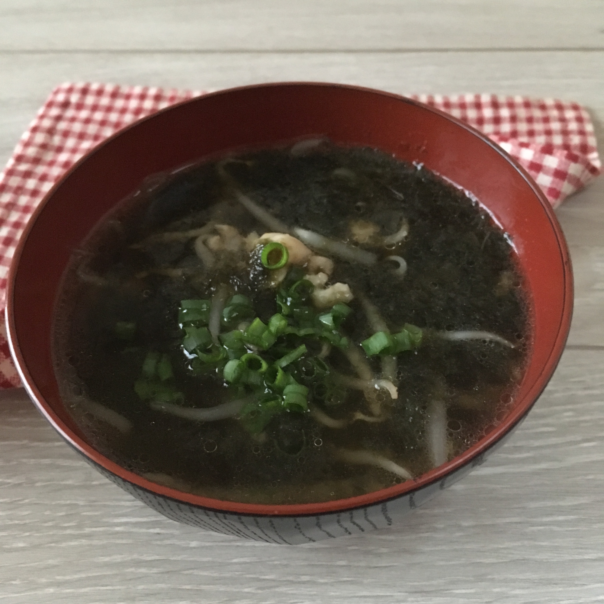 鶏皮ともやしの海苔スープ♪