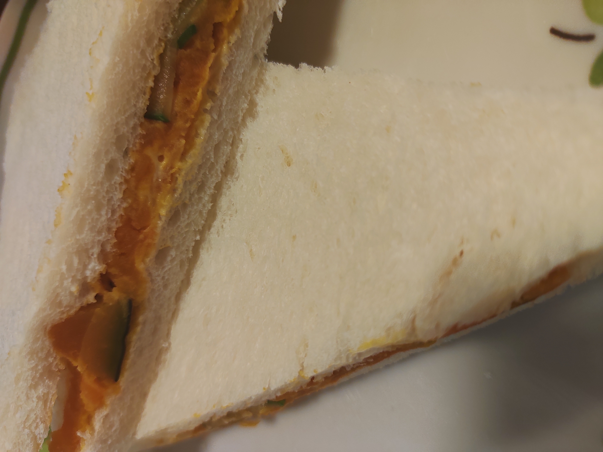 かぼちゃときゅうりのサラダのサンドイッチ
