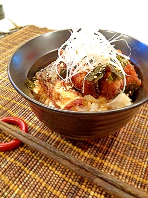 サバの甘辛竜田丼。