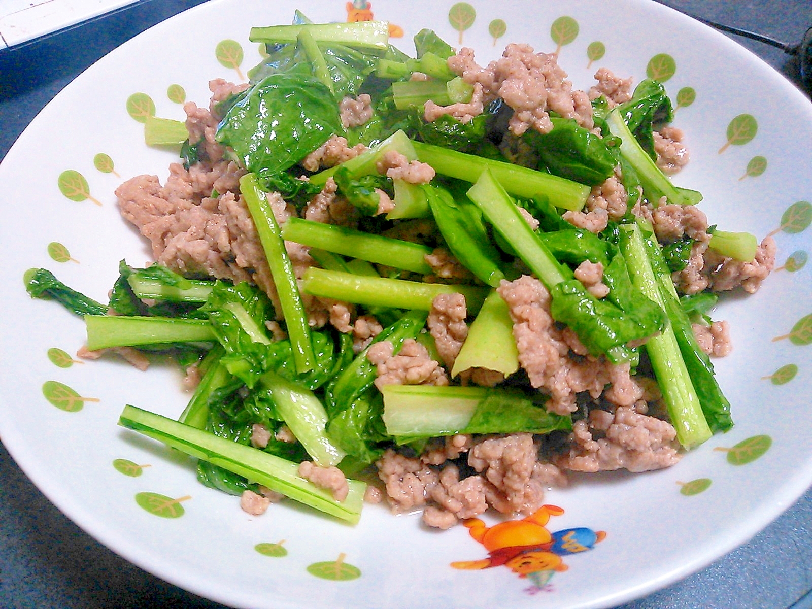 かぶの葉と挽き肉の炒めもの