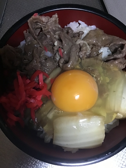 お家で簡単！卵も入れて 美味しい牛丼