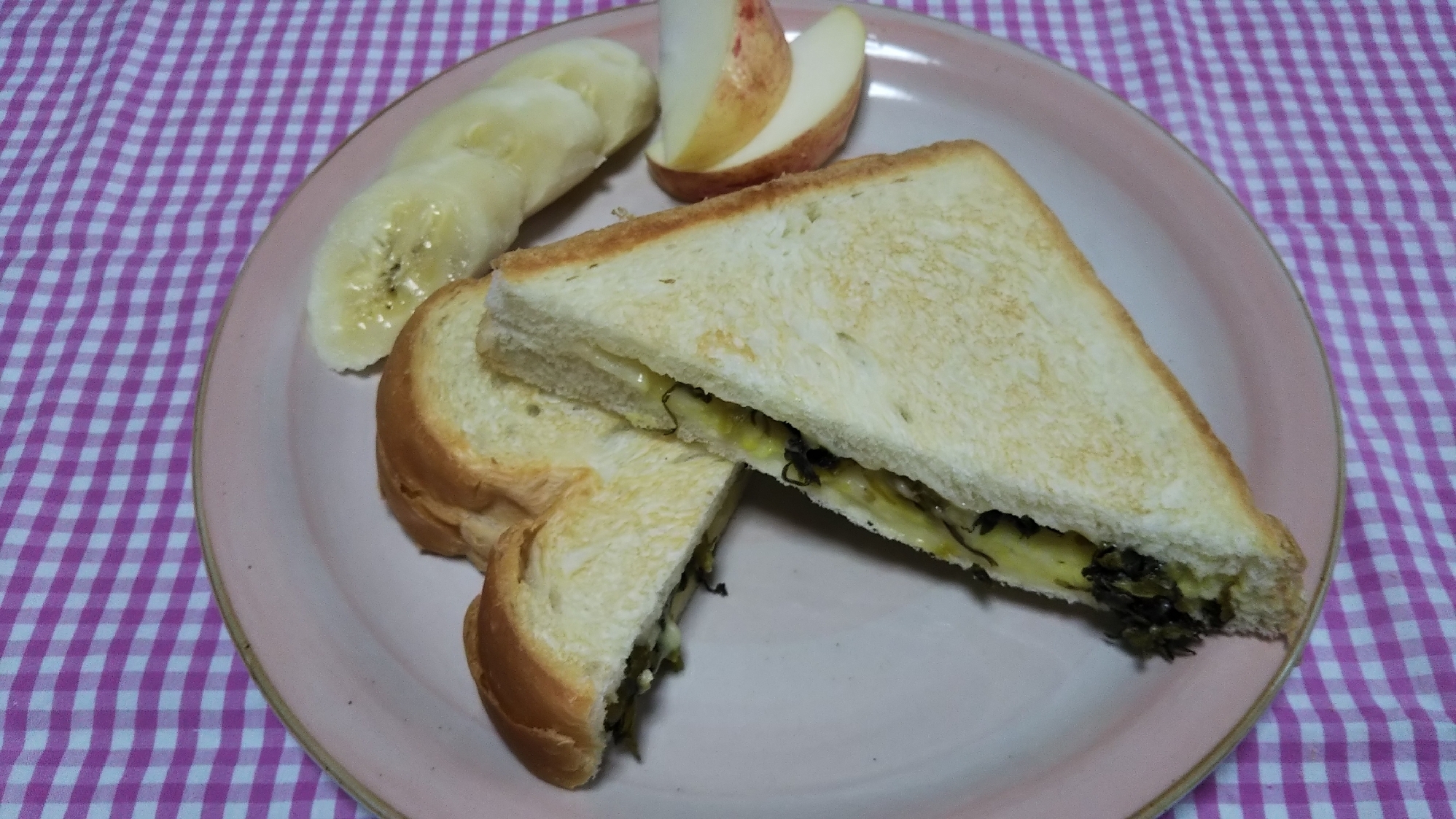 ごま高菜とチーズのホットサンド☆