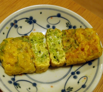 お弁当用に半分量(卵1個・キャベツ1枚)で作りました。野菜も一緒に摂れる卵焼き、良いですね。ご馳走様でした☆