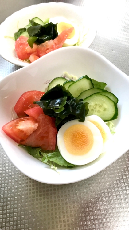 わかめ入りのサラダ美味しいですね✨
素敵なレシピごちそうさまでした(*´꒳`*)
