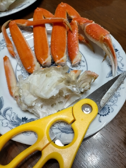 水蟹の食べ方 (脱皮直後の越前蟹)