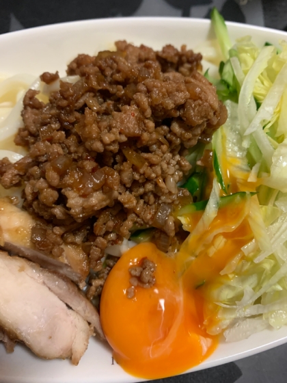 ピリ辛肉そぼろうどん