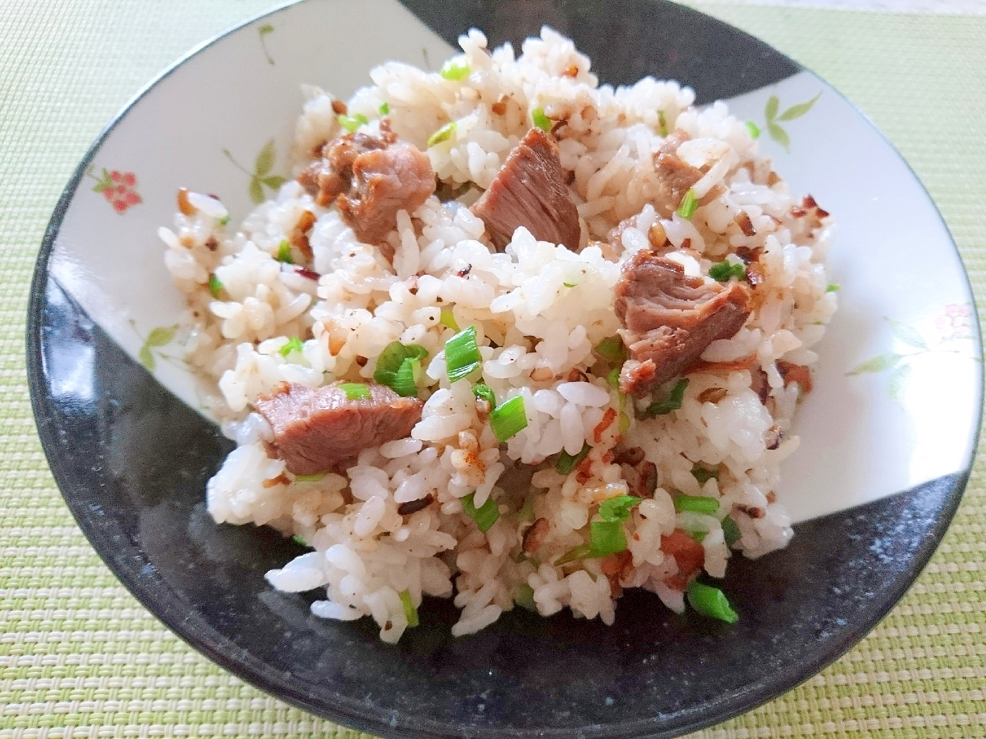 残ったステーキ肉で✡️ガーリックピラフ