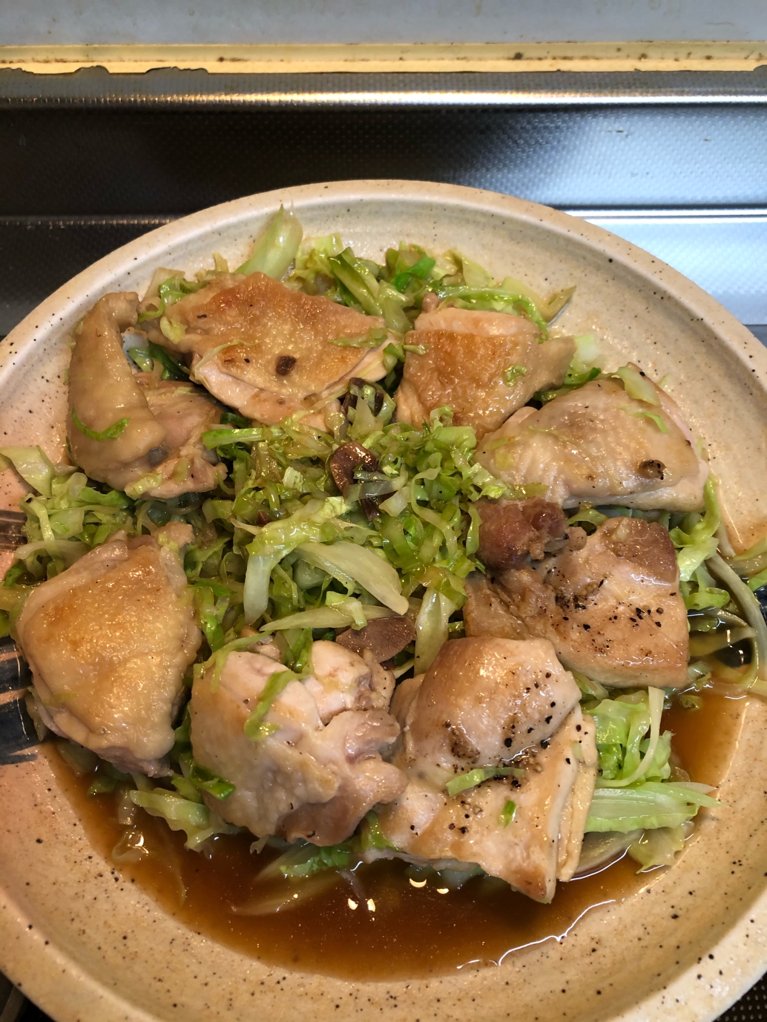 甜麺醤が決め手♪鶏肉とキャベツの蒸し焼き^_^