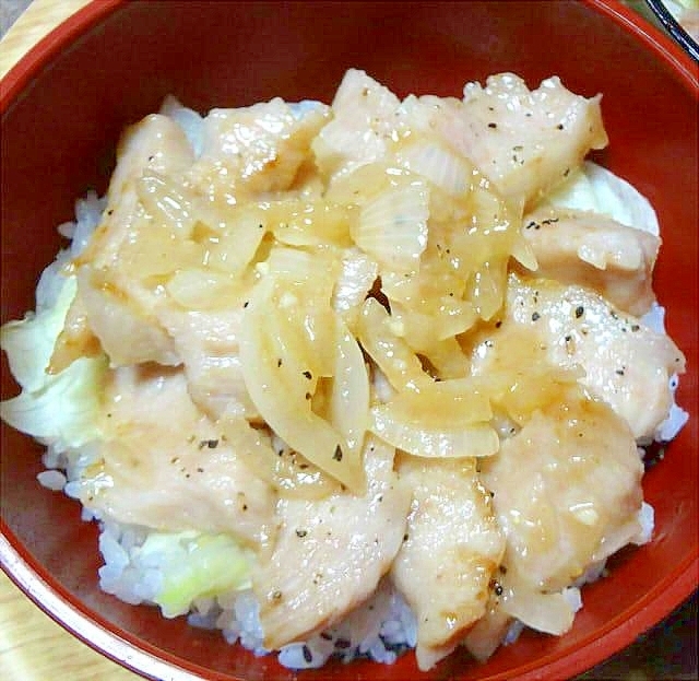 玉ねぎで作る豚トロ塩ダレ丼