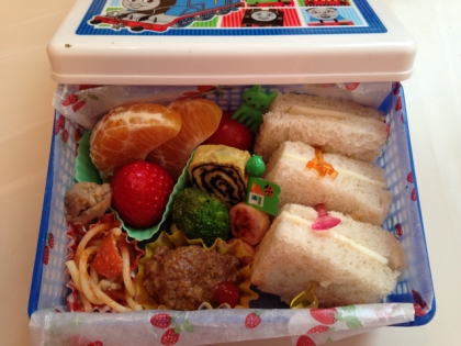 5歳息子の幼稚園弁当に☆完食〜(=´∀｀)人(´∀｀=)簡単で美味しかったです(=^ェ^=)