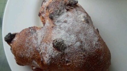 ハート型してみました♪
ヘーゼルナッツ、初めてパンにいれたけどほんとチョコとあいますね！
ごちそうさまぁ(^^ゞ