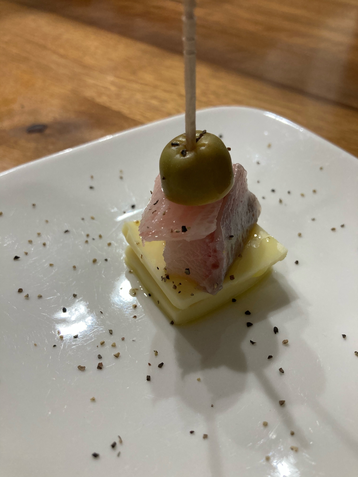 ブリとチーズとオリーブのピンチョス レシピ 作り方 By ピクルス 楽天レシピ