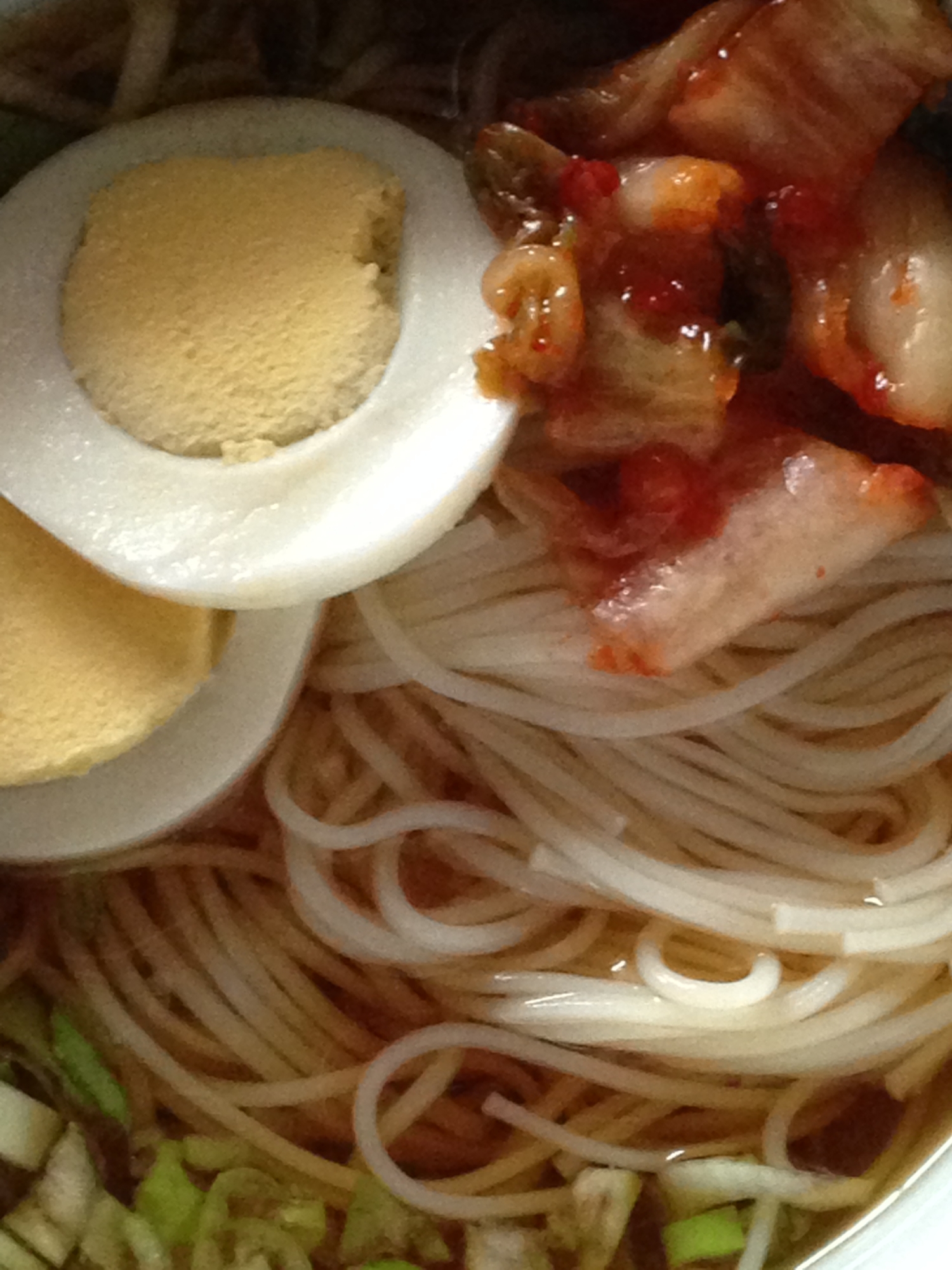 そうめん（ゆで卵、白菜キムチ）