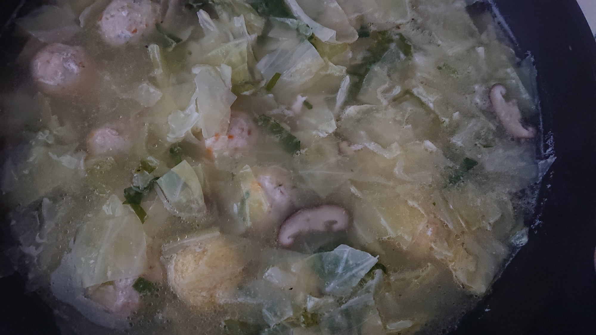鶏がら野菜団子スープ