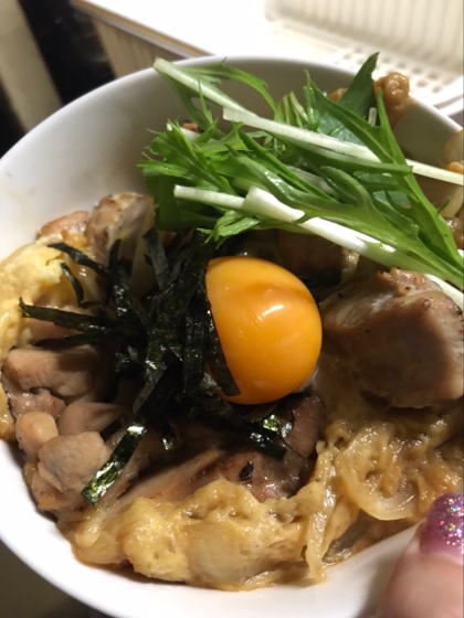 黄身がとろ〜りの親子丼